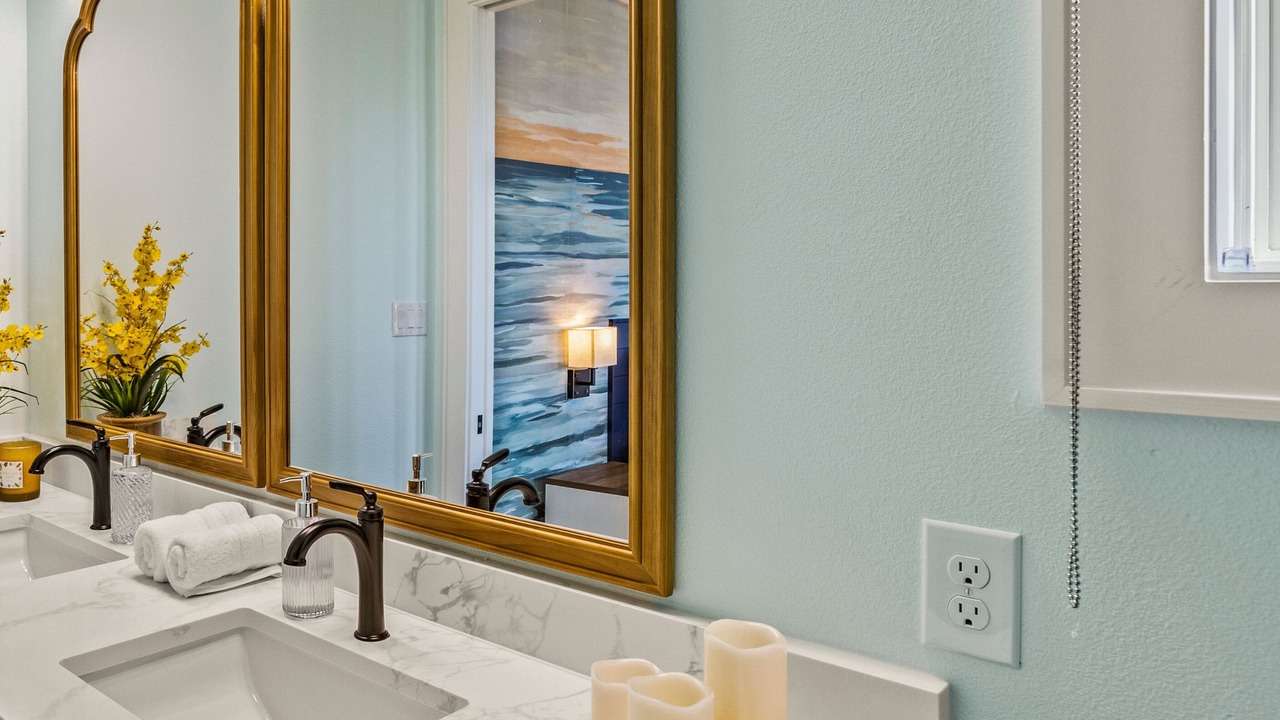 Photo of Bathroom in Crystal Beach