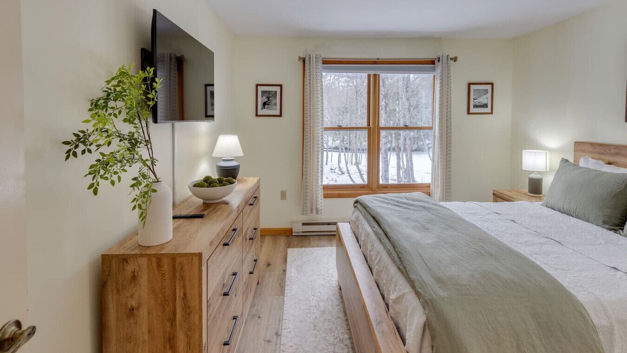 Photo of Bedroom in North Woodstock
