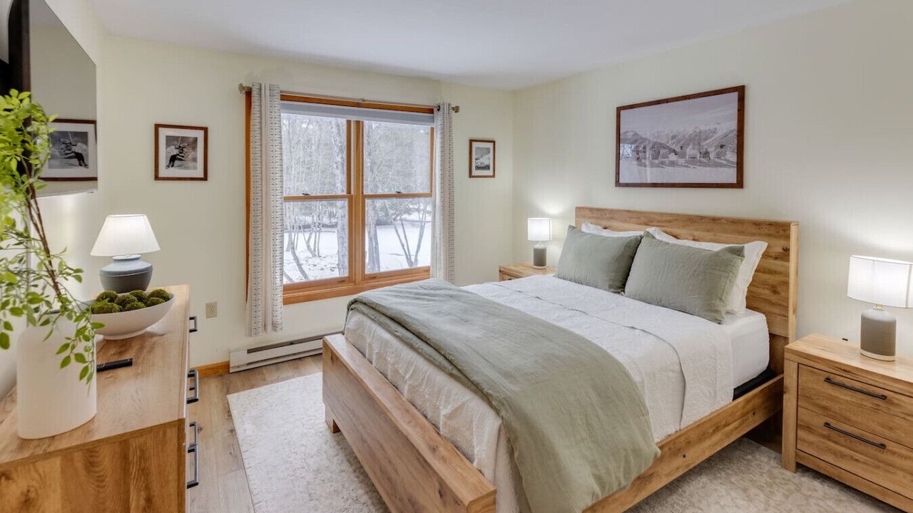 Photo of Bedroom in North Woodstock
