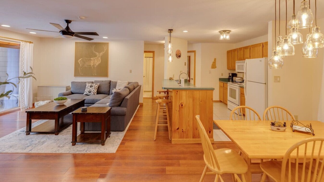 Photo of Livingroom in North Woodstock