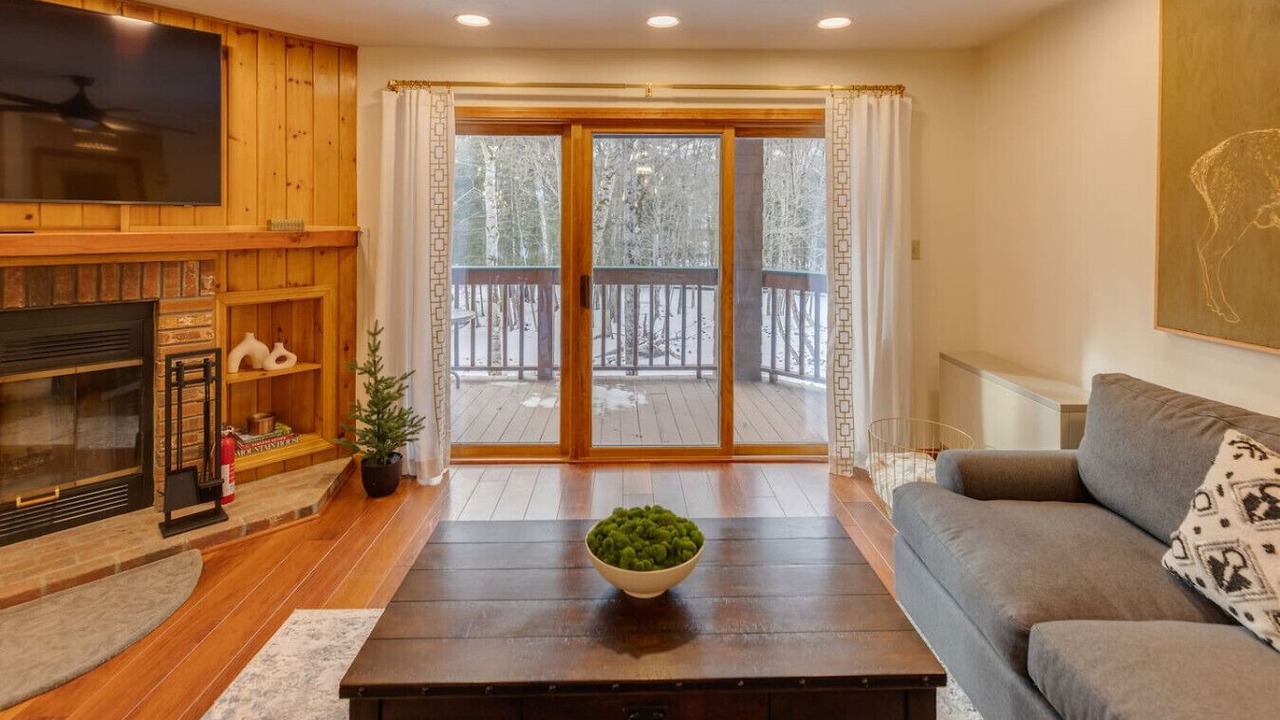 Photo of Livingroom in North Woodstock