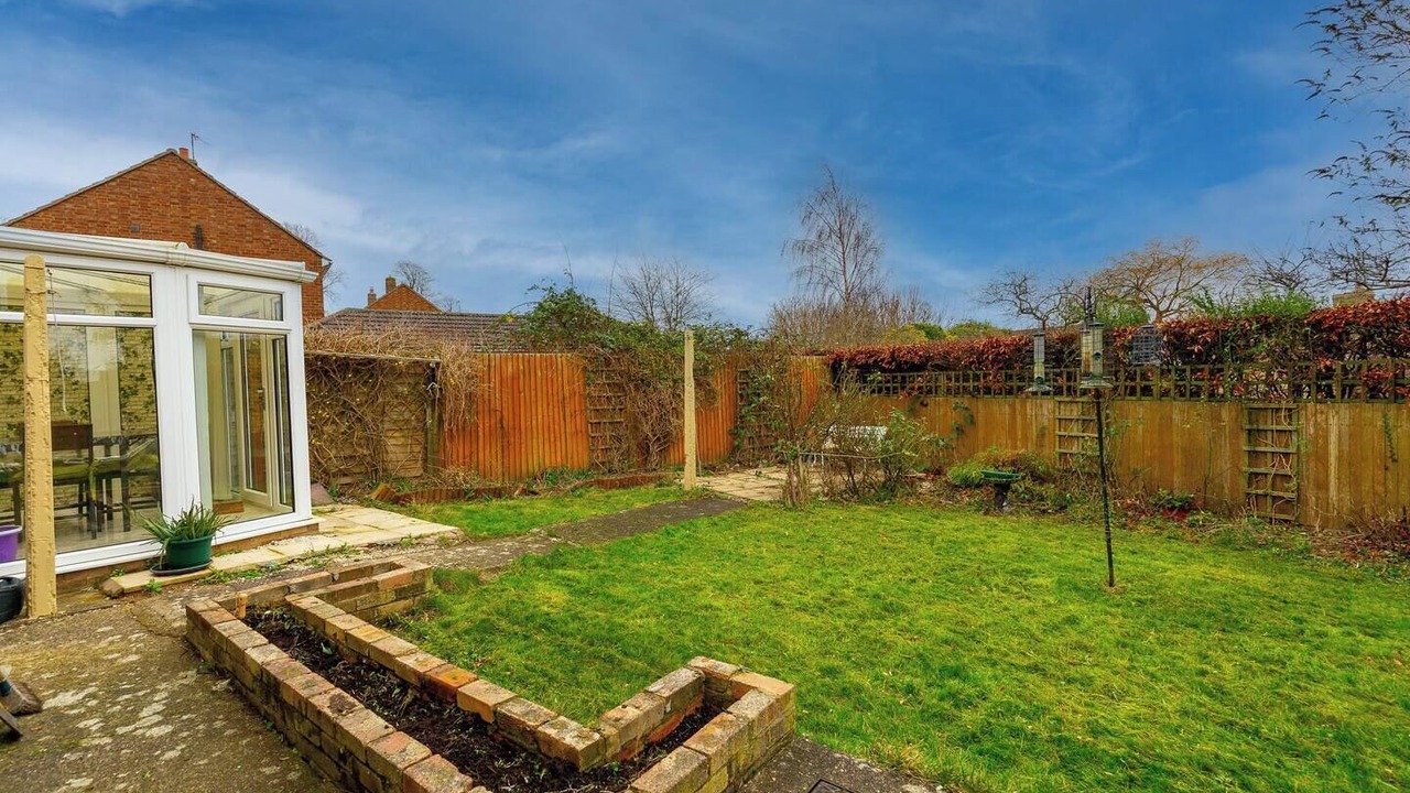 Photo of Others in Wootton