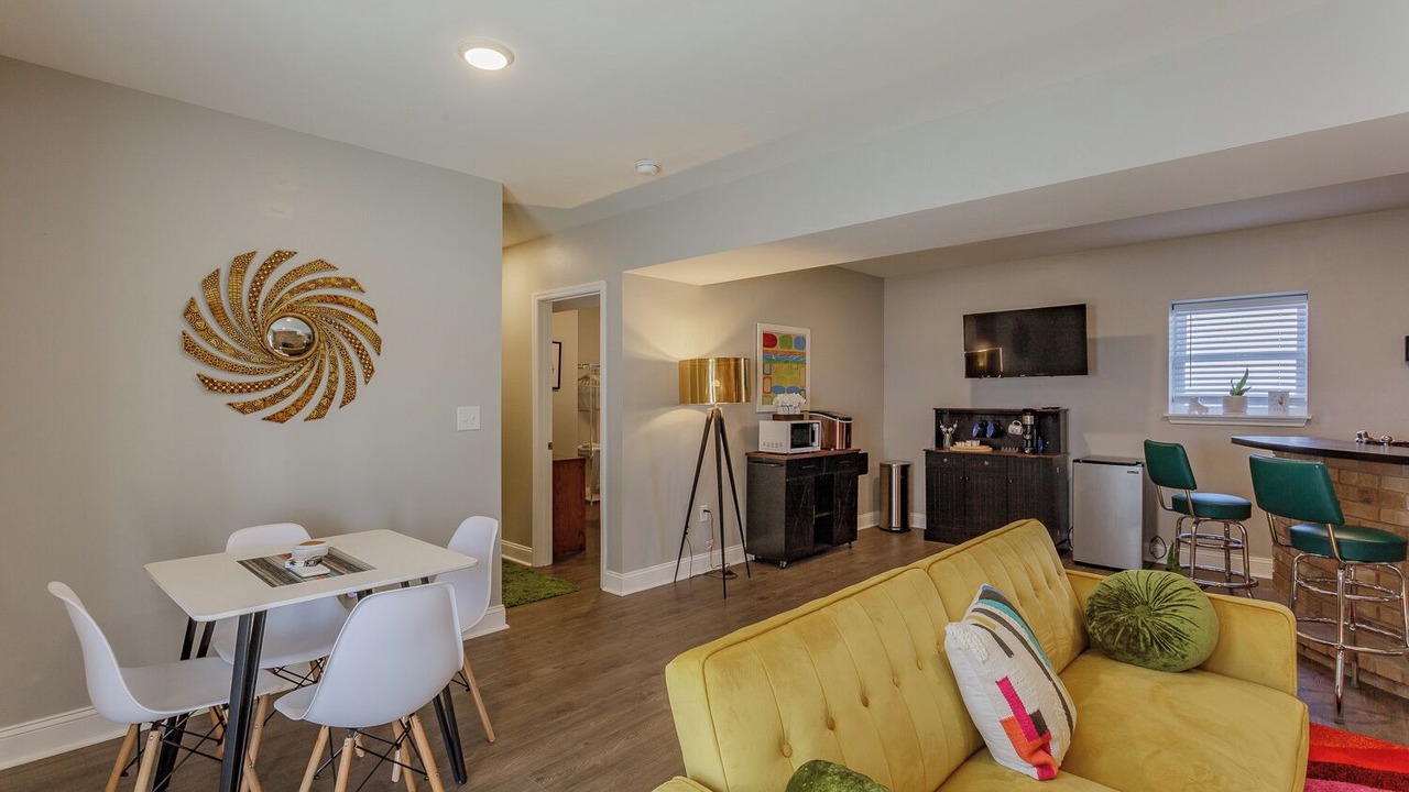 Photo of Livingroom in Lupton City