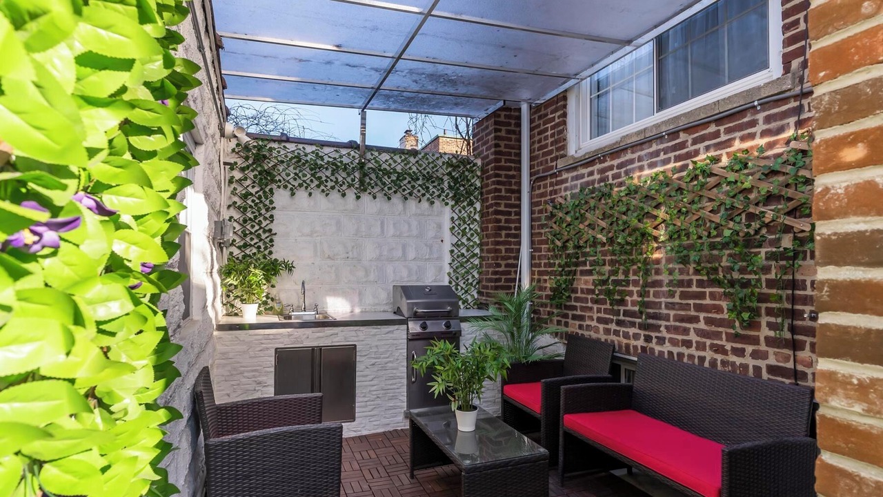 Photo of Others in Queens