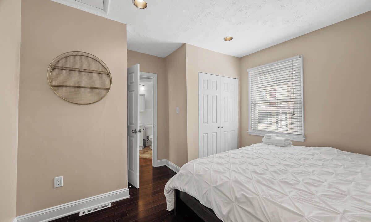 Photo of Bedroom in Mount Washington