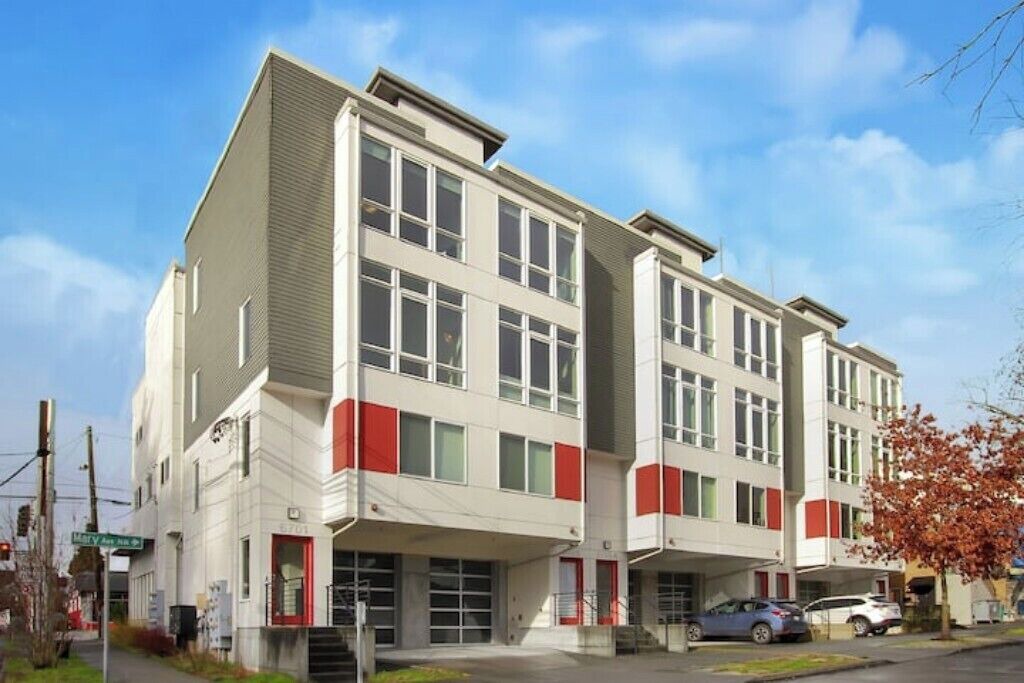 Photo of Outdoor in Whittier Heights