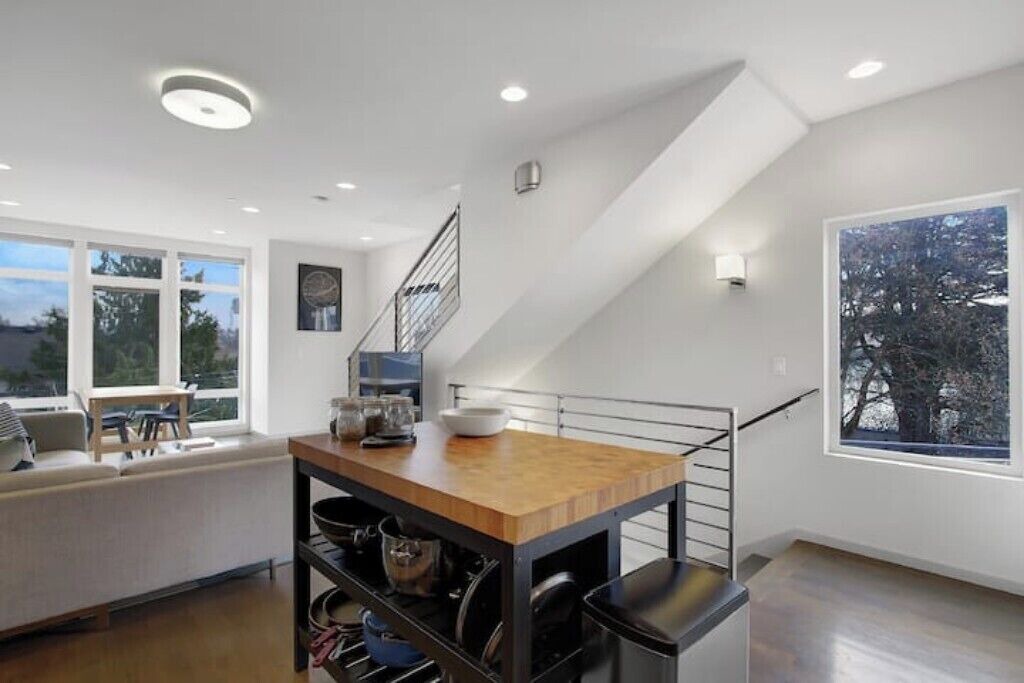 Photo of Others in Whittier Heights