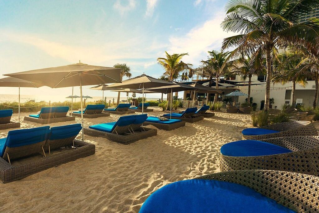 Photo of Outdoor in Hallandale Beach