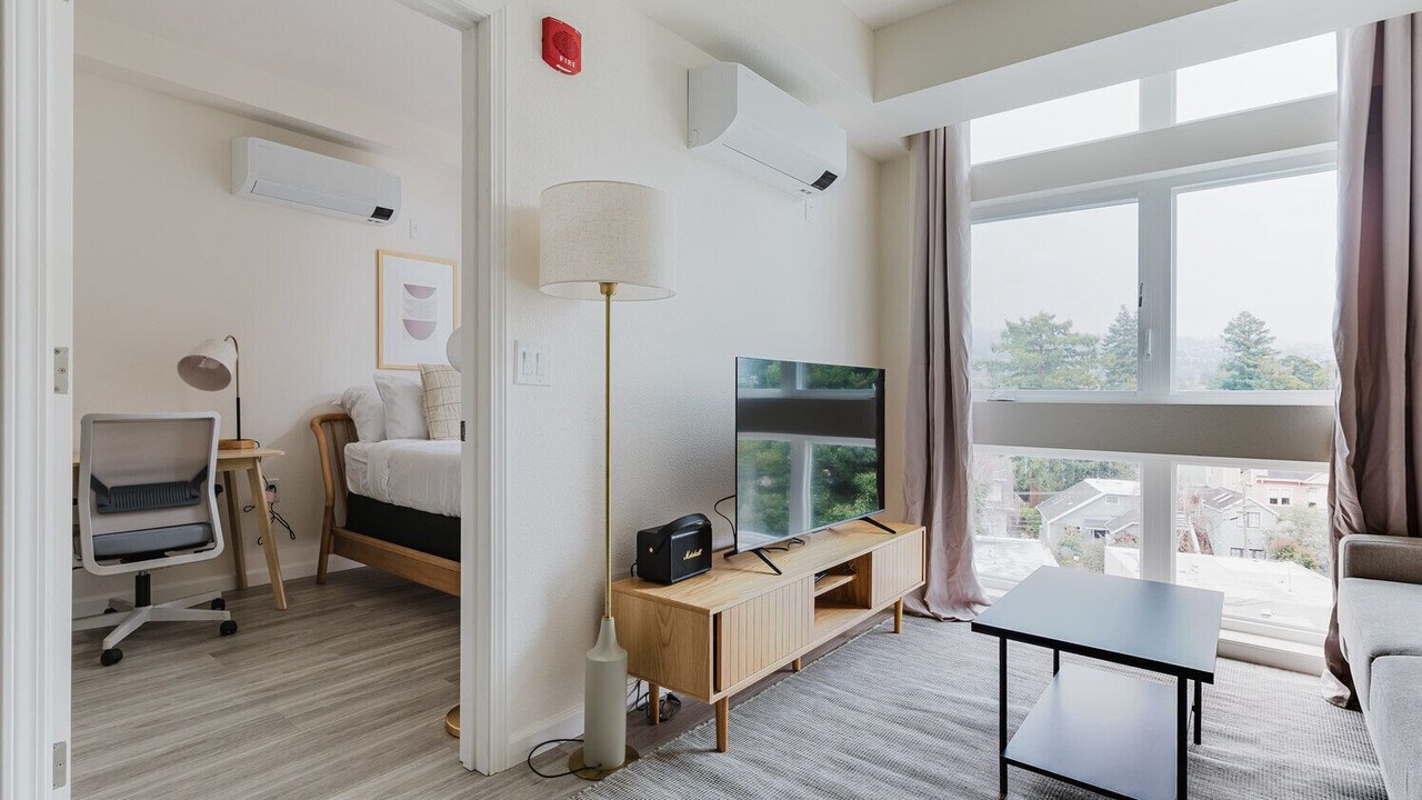 Photo of Livingroom in South Berkeley