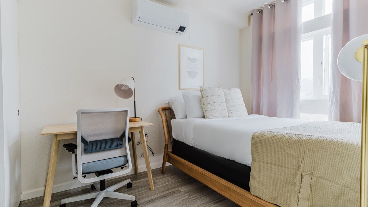 Photo of Bedroom in South Berkeley