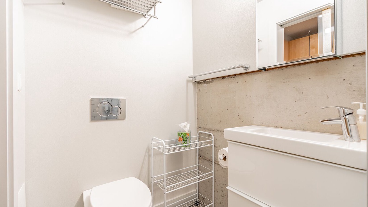 Photo of Bathroom in Yesler Terrace