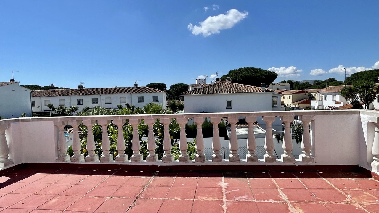 Photo of Patio Balcony in L'Escala