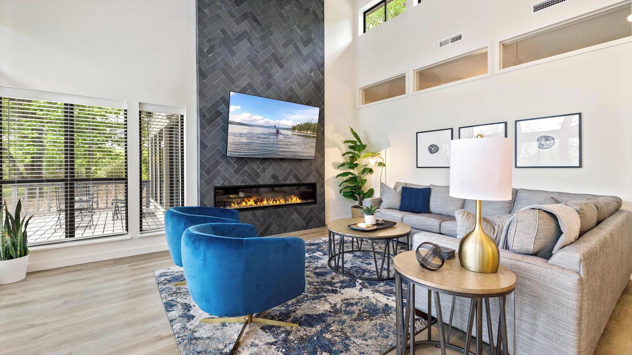 Photo of Livingroom in Lowell