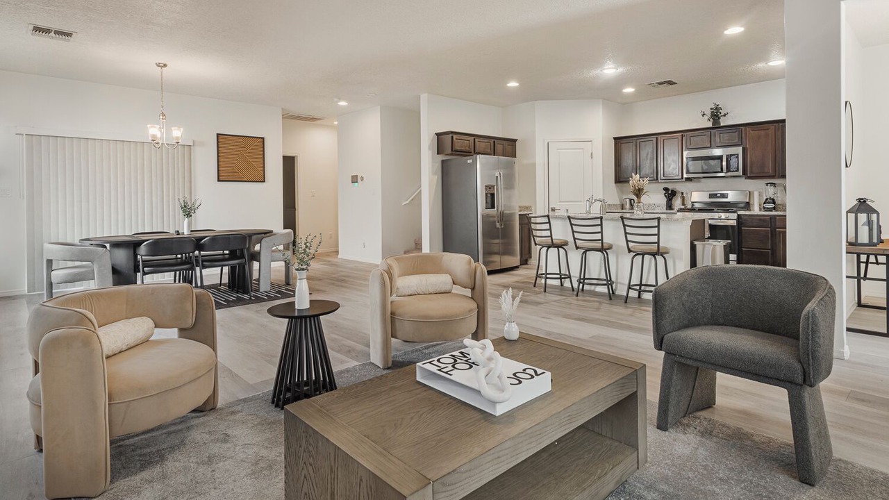 Photo of Livingroom in Mesa Del Sol Innovation Park