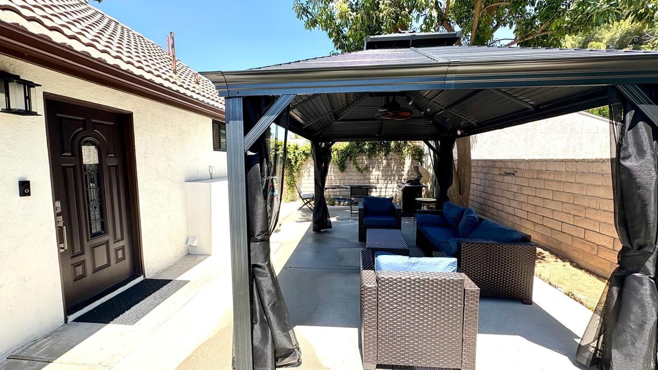 Photo of Patio Balcony in Winnetka