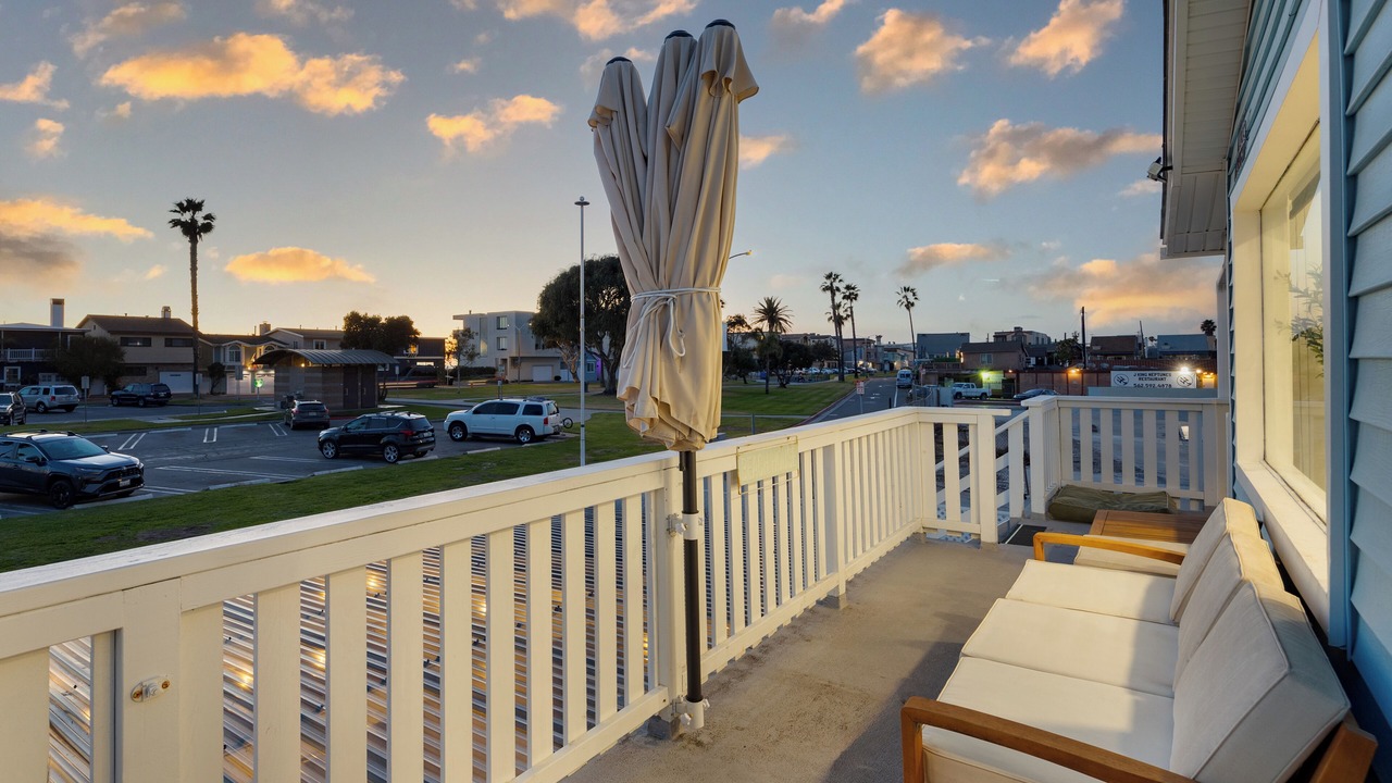 Photo of Patio Balcony in Sunset Beach