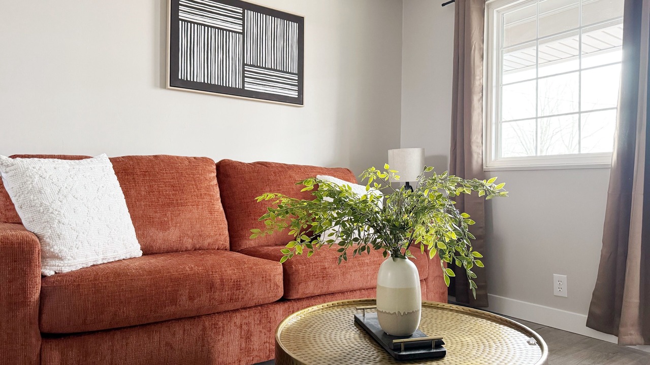 Photo of Livingroom in Newburgh