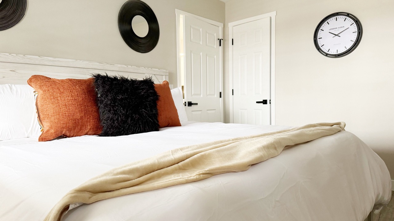 Photo of Bedroom in Newburgh