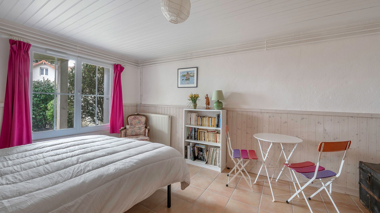 Photo of Bedroom in La Rogere