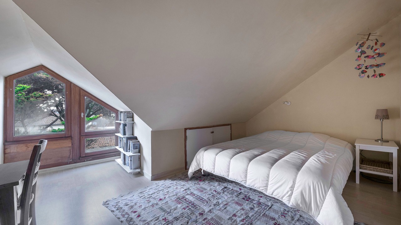 Photo of Bedroom in La Rogere