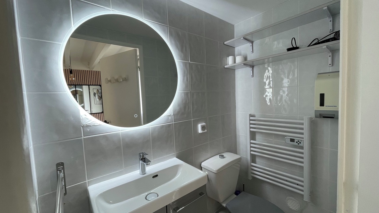 Photo of Bathroom in Trevou-Treguignec