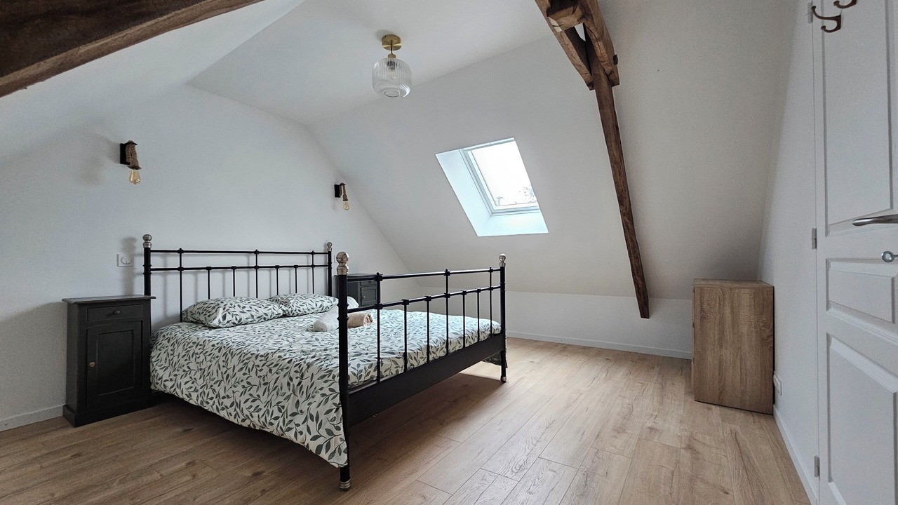 Photo of Bedroom in Couesmes-Vauce