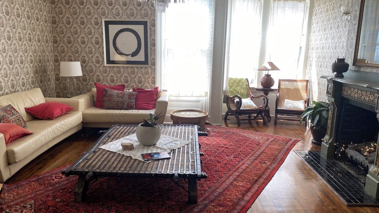 Photo of Livingroom in Downtown