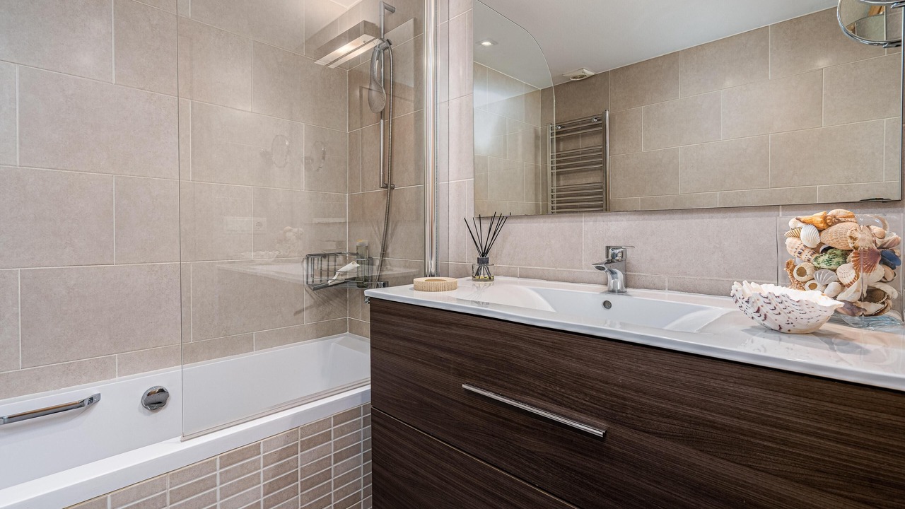 Photo of Bathroom in Alagon