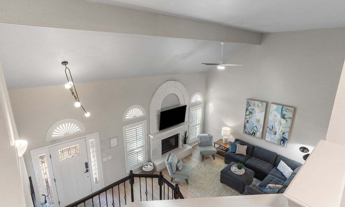 Photo of Livingroom in South Tulsa