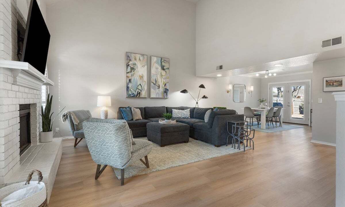 Photo of Livingroom in South Tulsa