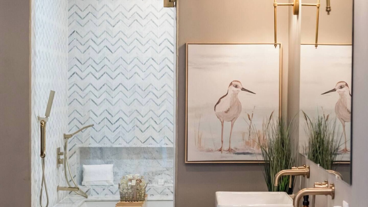 Photo of Bathroom in Junius Heights