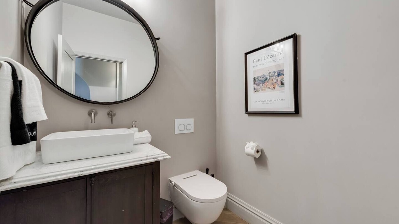 Photo of Bathroom in Junius Heights