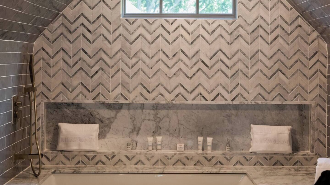 Photo of Bathroom in Junius Heights