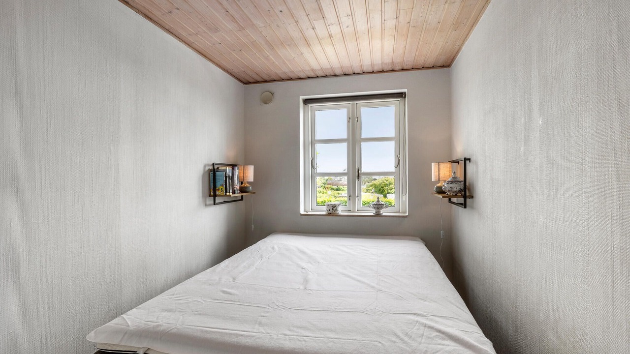 Photo of Others in Frolunde