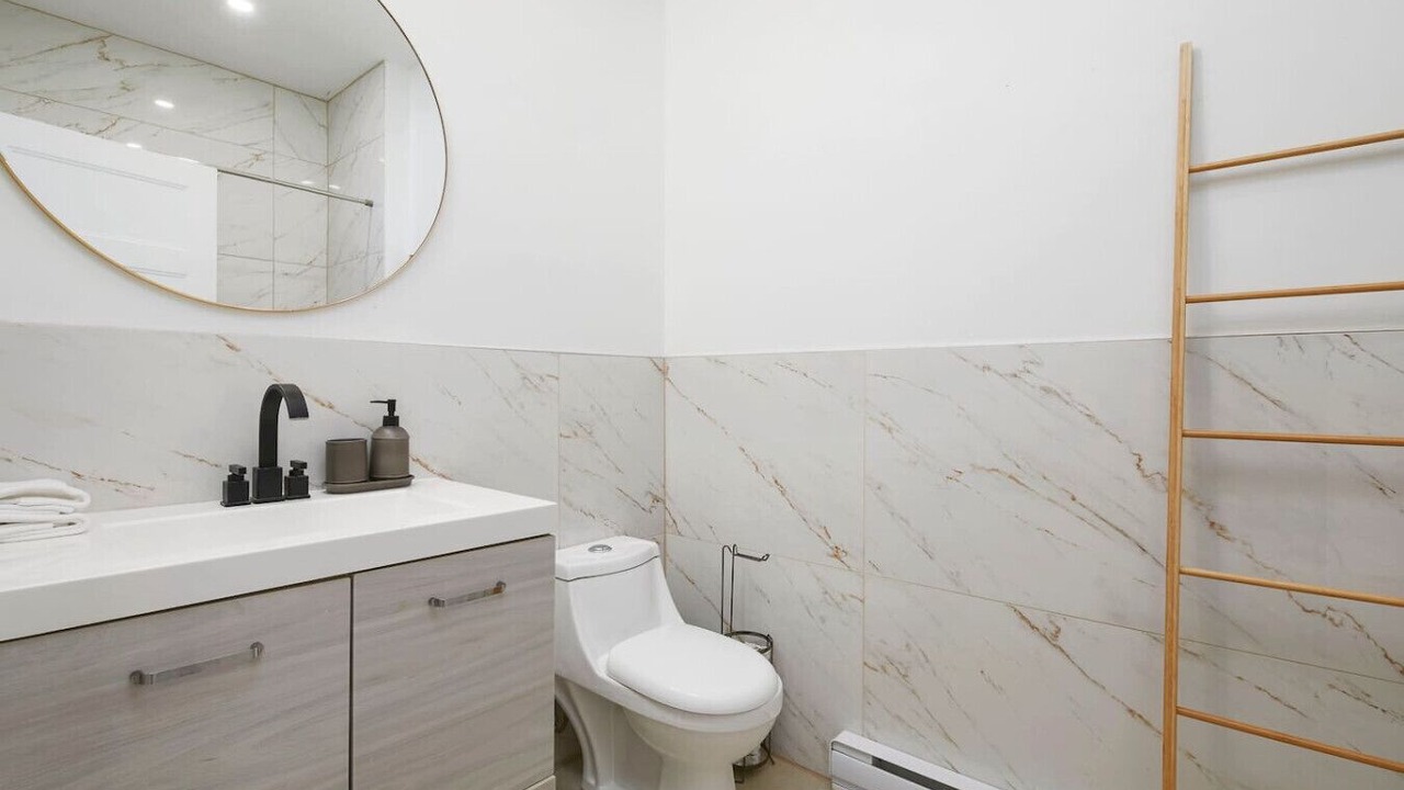 Photo of Bathroom in Gay Village
