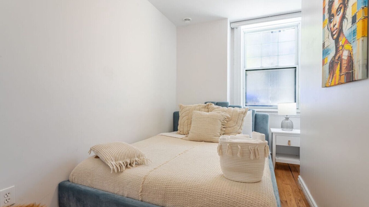 Photo of Bedroom in Shaughnessy Village