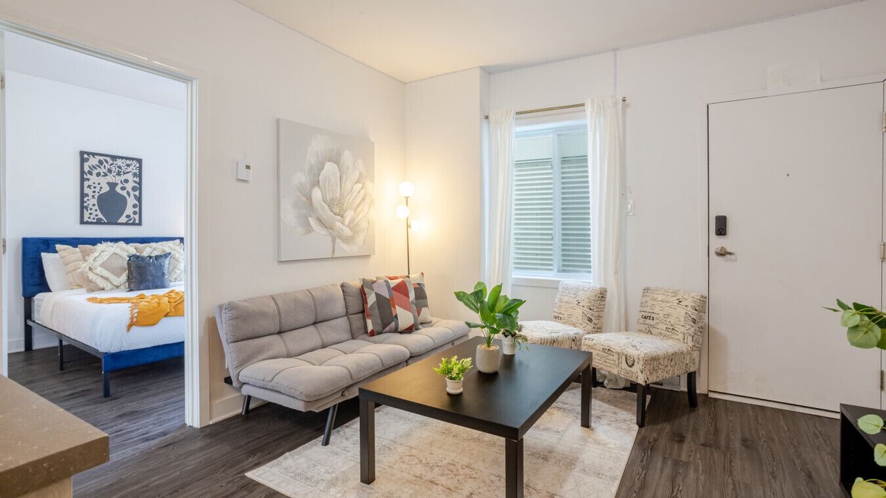 Photo of Livingroom in Pointe-Saint-Charles