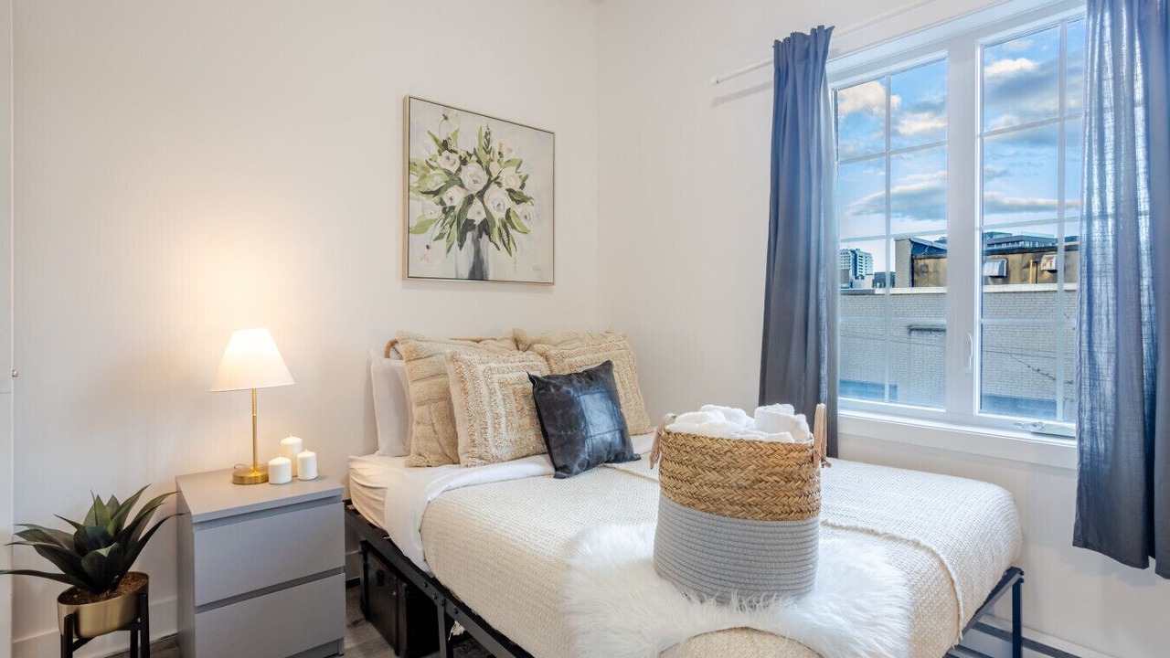 Photo of Bedroom in Griffintown