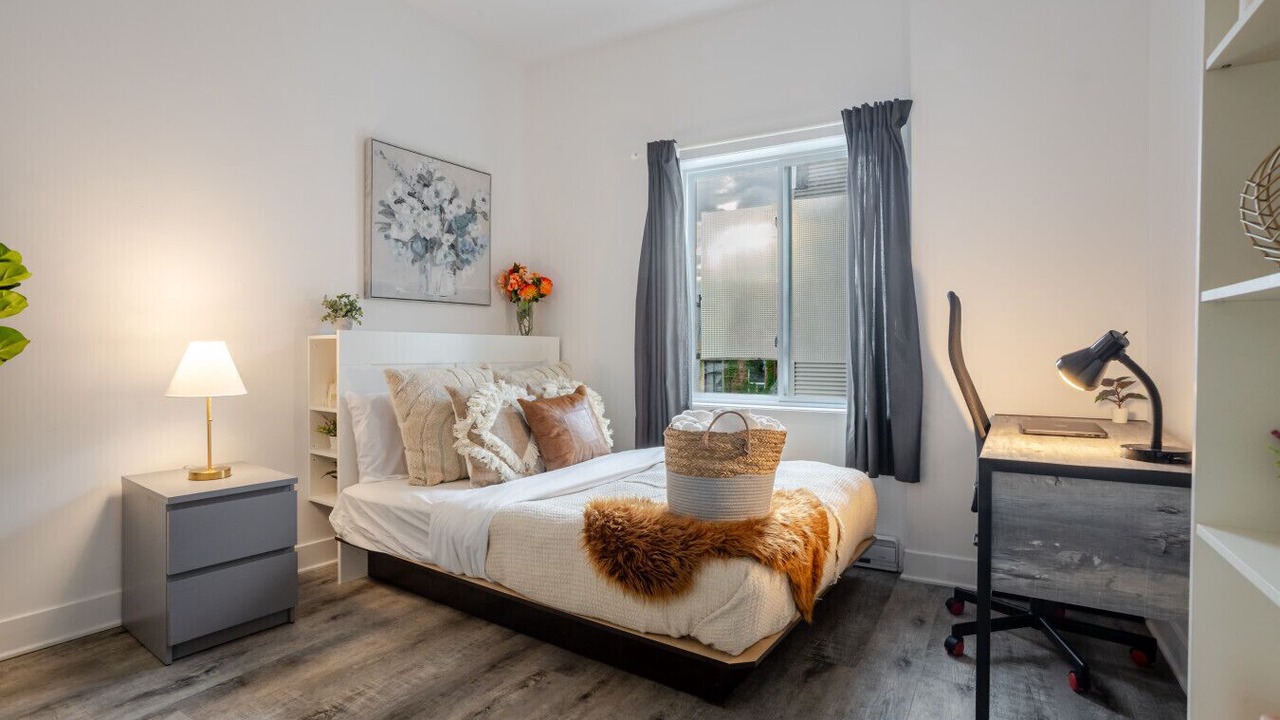 Photo of Bedroom in Griffintown