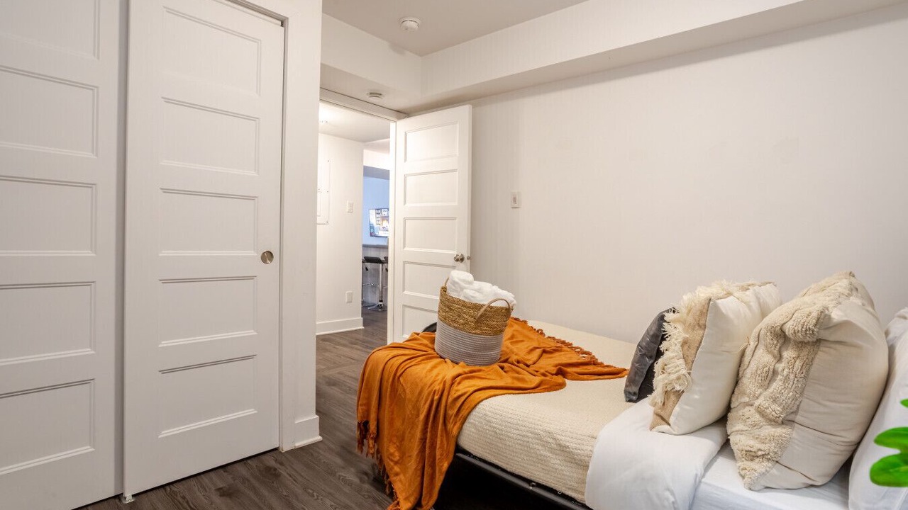 Photo of Bedroom in Griffintown