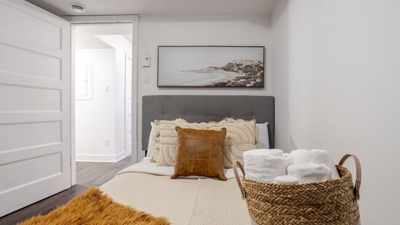 Photo of Bedroom in Griffintown