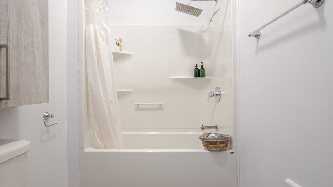 Photo of Bathroom in Griffintown