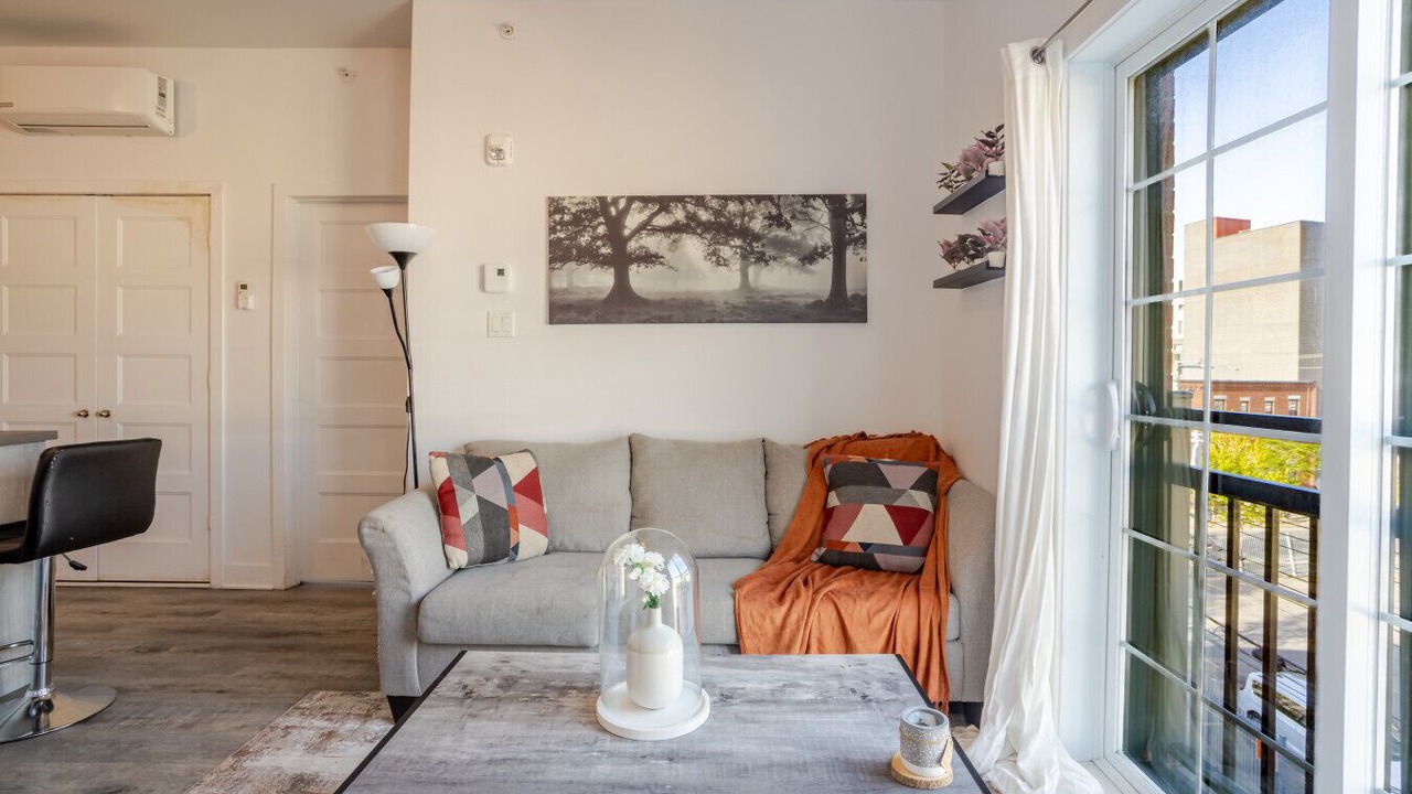 Photo of Livingroom in Griffintown