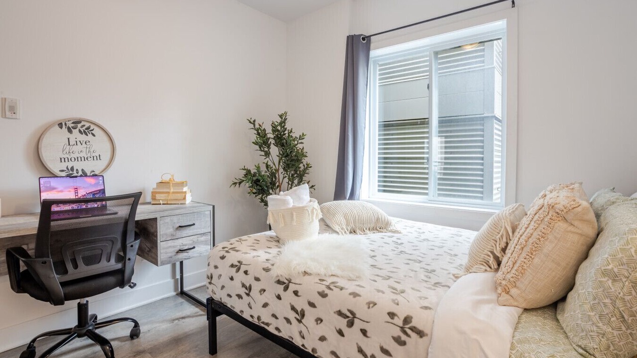Photo of Bedroom in Pointe-Saint-Charles
