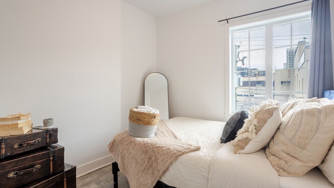 Photo of Bedroom in Pointe-Saint-Charles