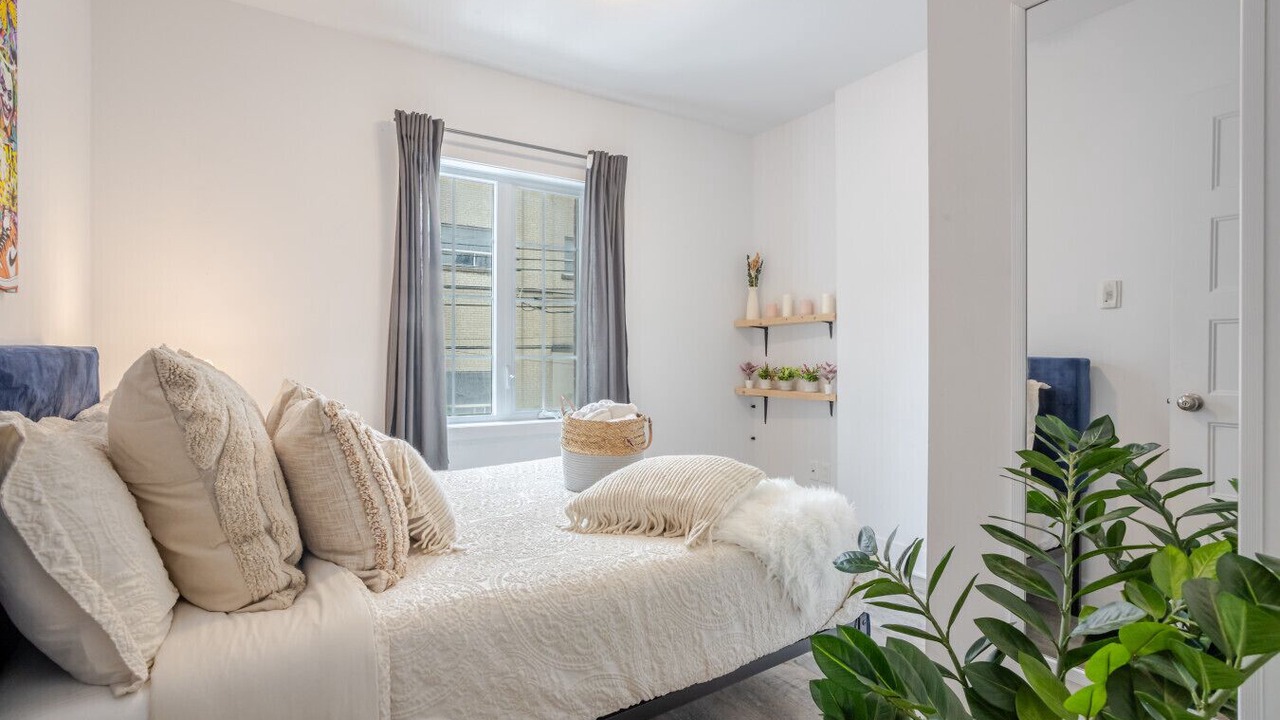 Photo of Bedroom in Griffintown