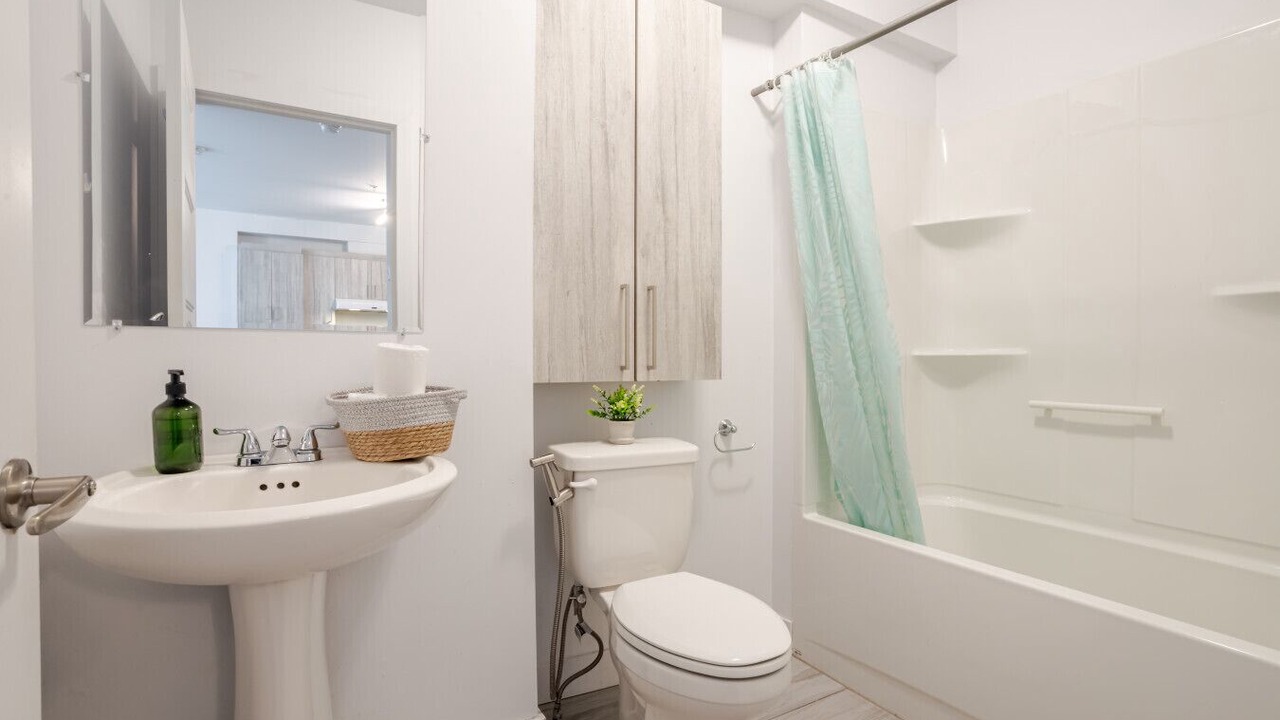 Photo of Bathroom in Griffintown
