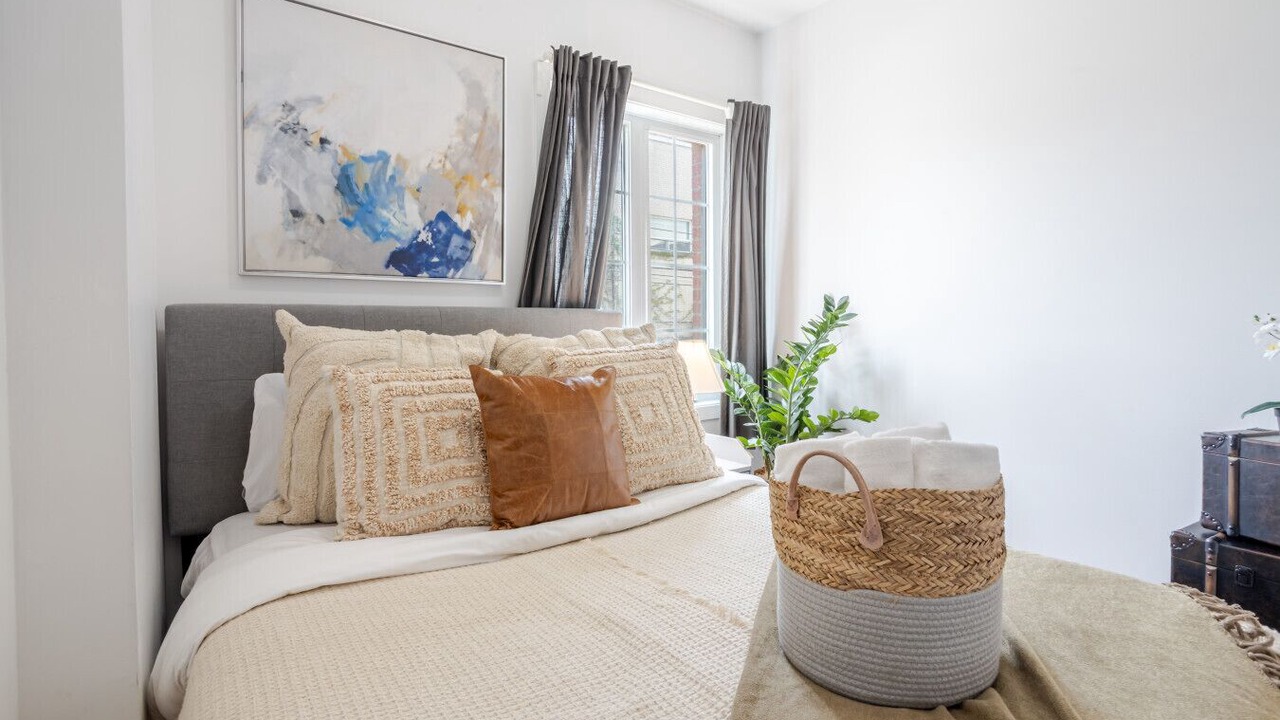 Photo of Bedroom in Griffintown