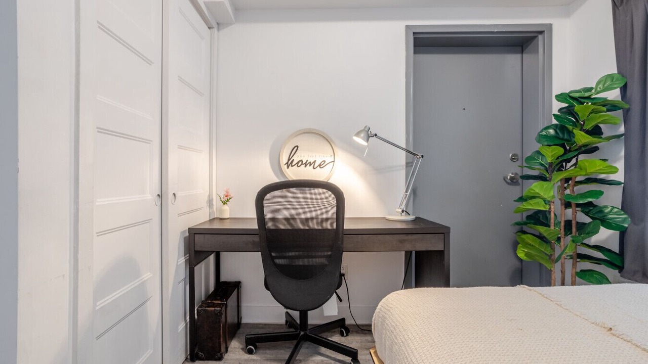 Photo of Bedroom in Griffintown