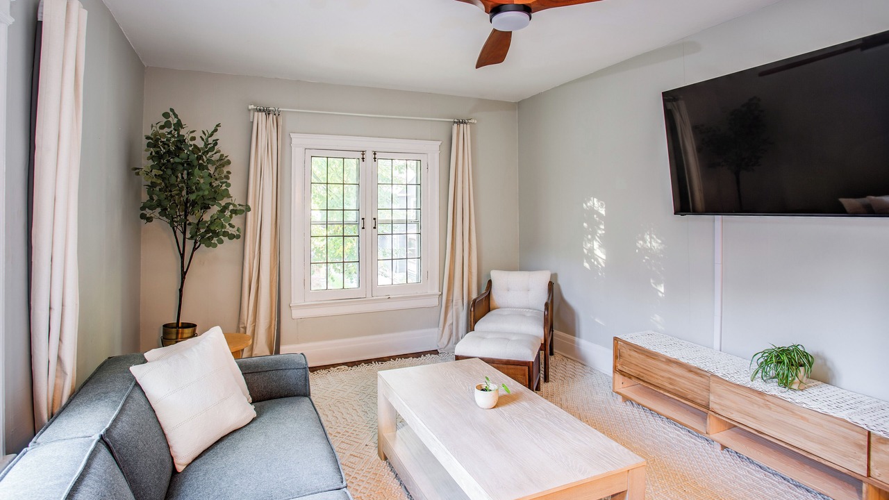 Photo of Livingroom in Rochester